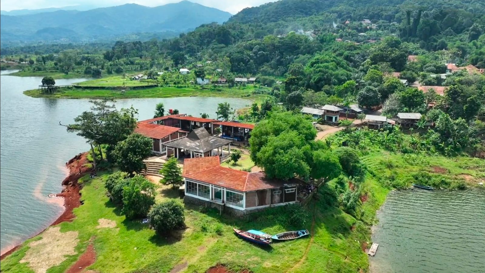 Selain Pusat Budaya, Amphitheater Buricak Burinong Manjakan Wisata Jatigede