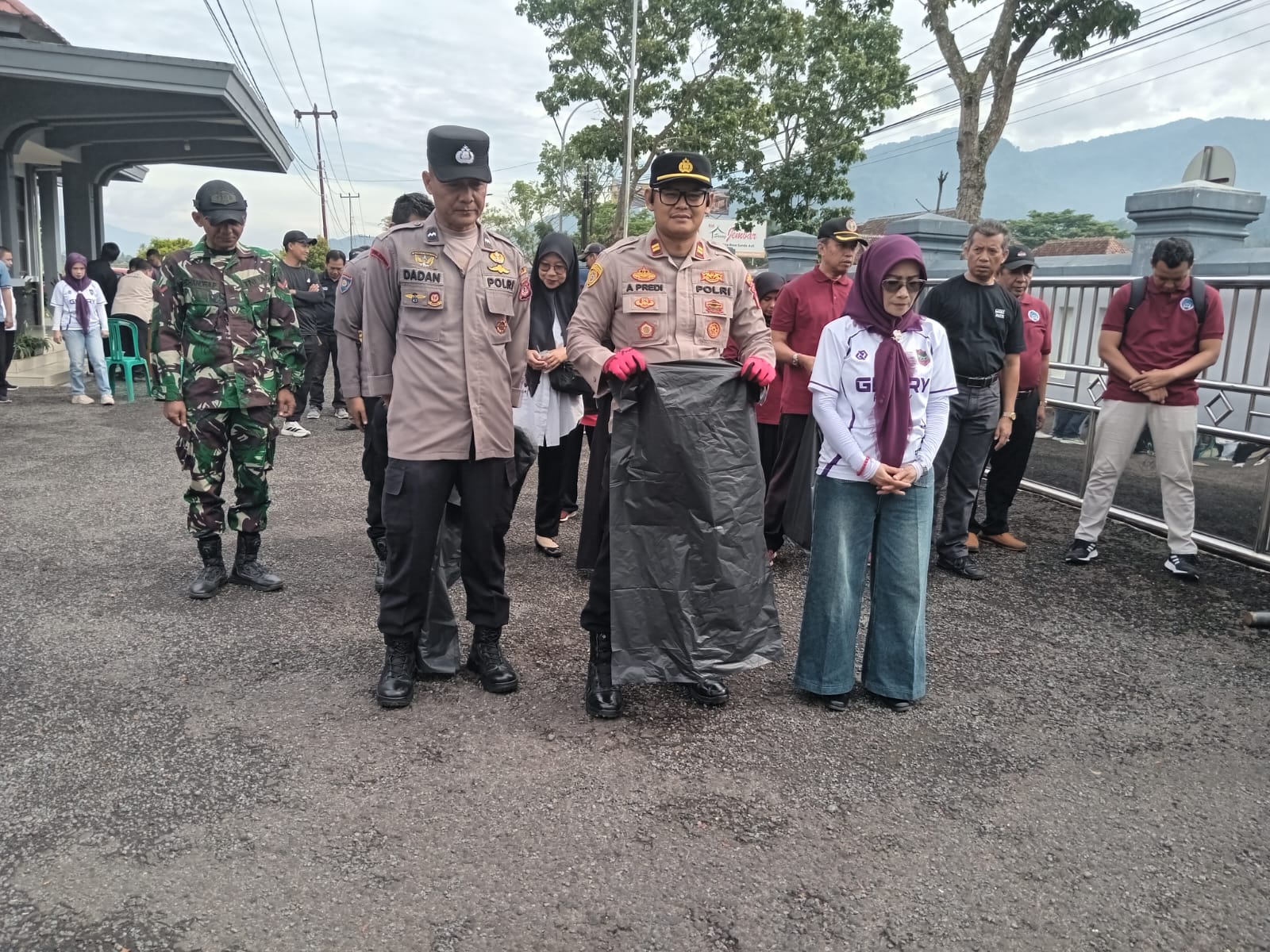 Forkopimcam Cihaurbeuti Bersama Masyarakat Gelar Apel Siaga Korve