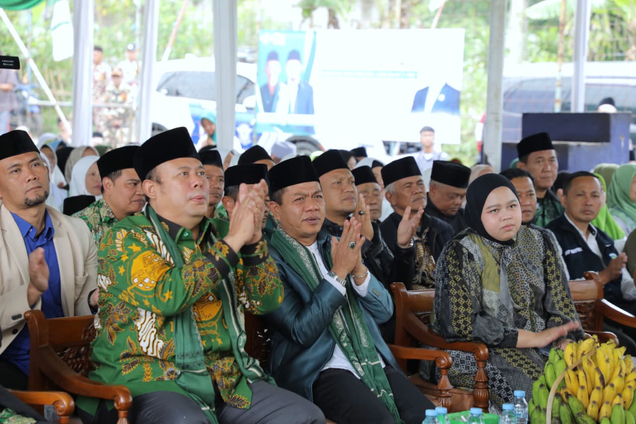 Kolaborasi Kang DS dan Kang Cucun, 29 Ribu Rutilahu di Kabupaten Bandung Berhasil Diperbaiki