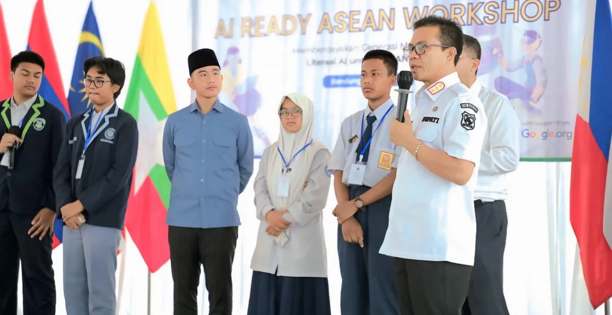 Kang DS Dampingi Wapres Kunjungi SMP Al-Muthahari dan Ponpes Daarul Arqom, Perkuat Literasi AI bagi Pelajar dan Santri