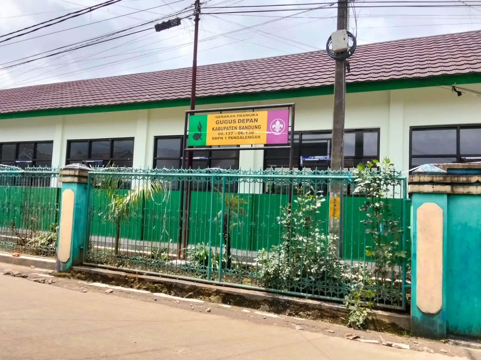 Diduga Terjadi Mark Up,  Penerima Dana BOS di SMP Negeri Di Kabupaten Bandung 