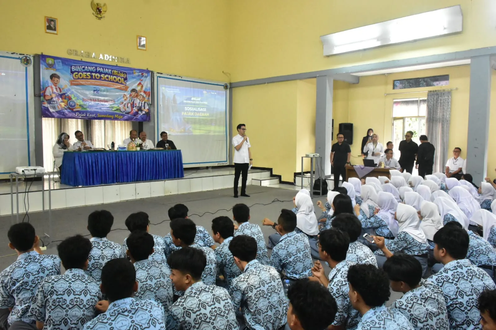 Bincang Pajak Goes to School Digelar di SMAN 1 Sumedang