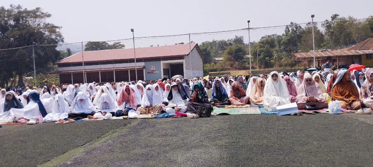 Shalat Istisqa Digelar di Desa Sumberjaya Ciamis, Diikuti Sekitar 500 Warga