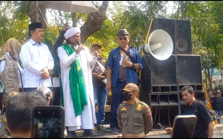 Pimpinan Ponpes Al-Qur'an Al Huda Cimanggung Desak Wabup Sumedang Mundur Jika Tak Bisa Diproses Hukum